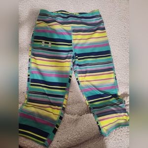 Girls Under Armour athletic capris